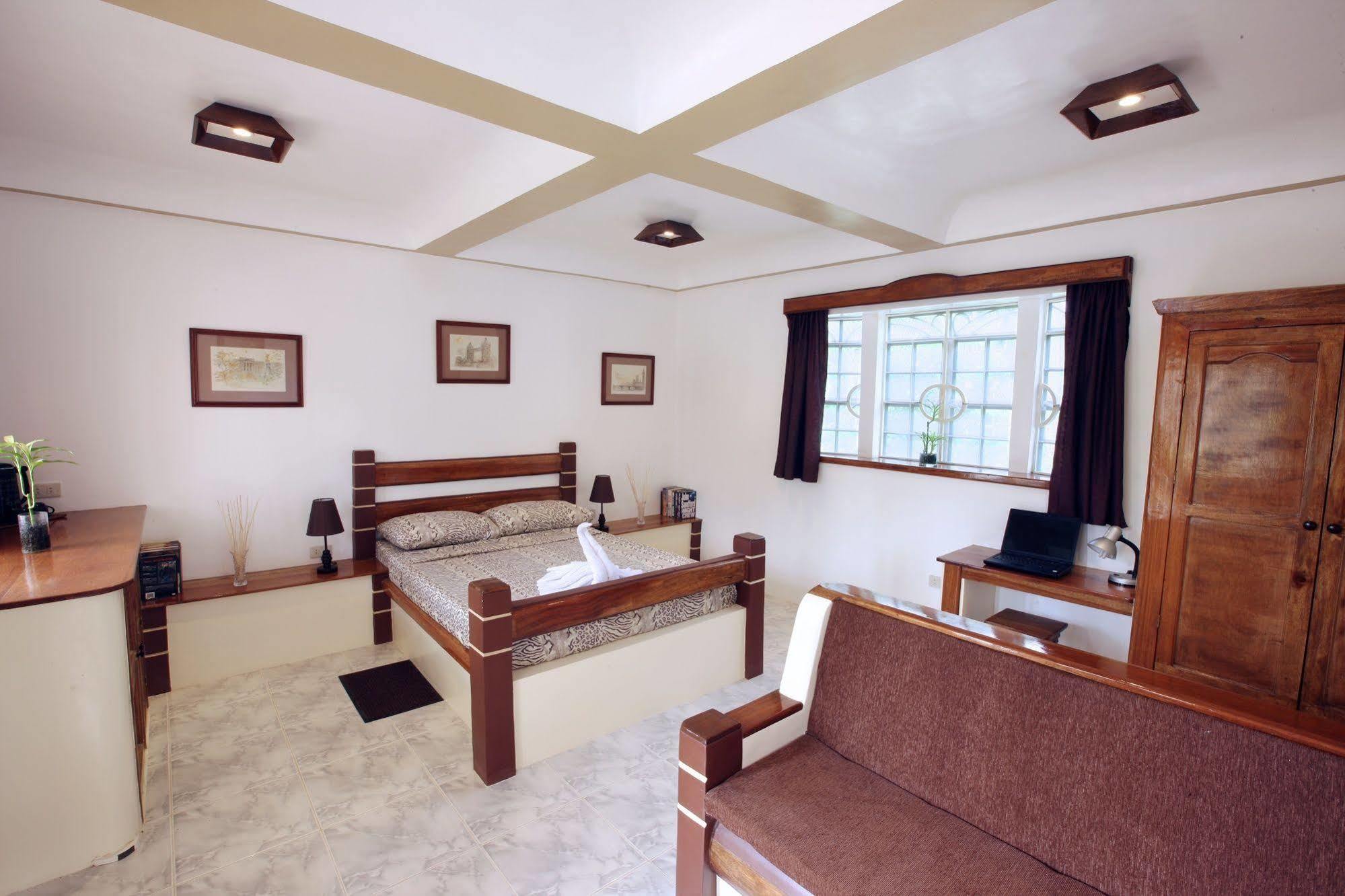 Guindulman Bay Tourist Inn מראה חיצוני תמונה