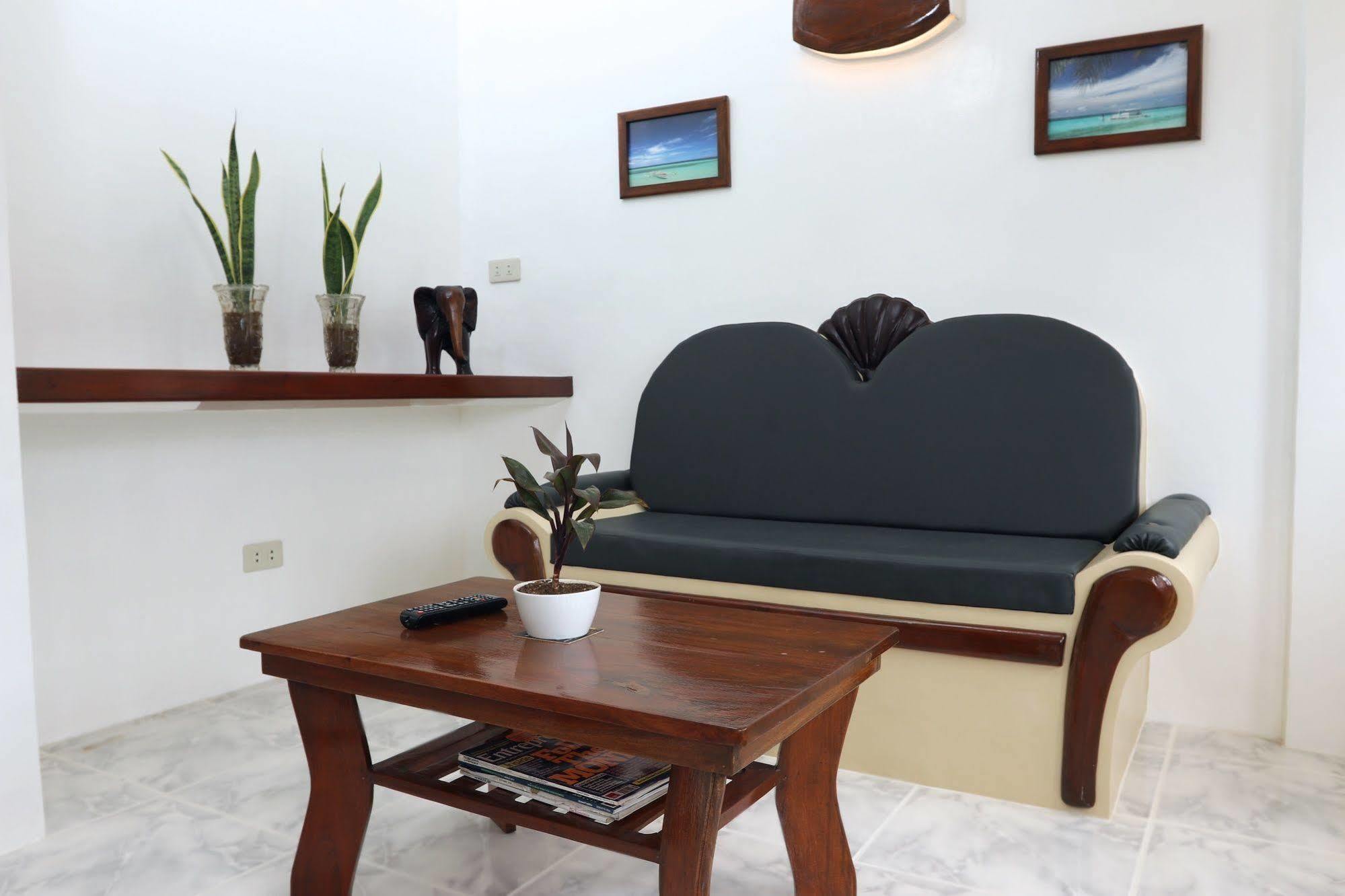 Guindulman Bay Tourist Inn מראה חיצוני תמונה