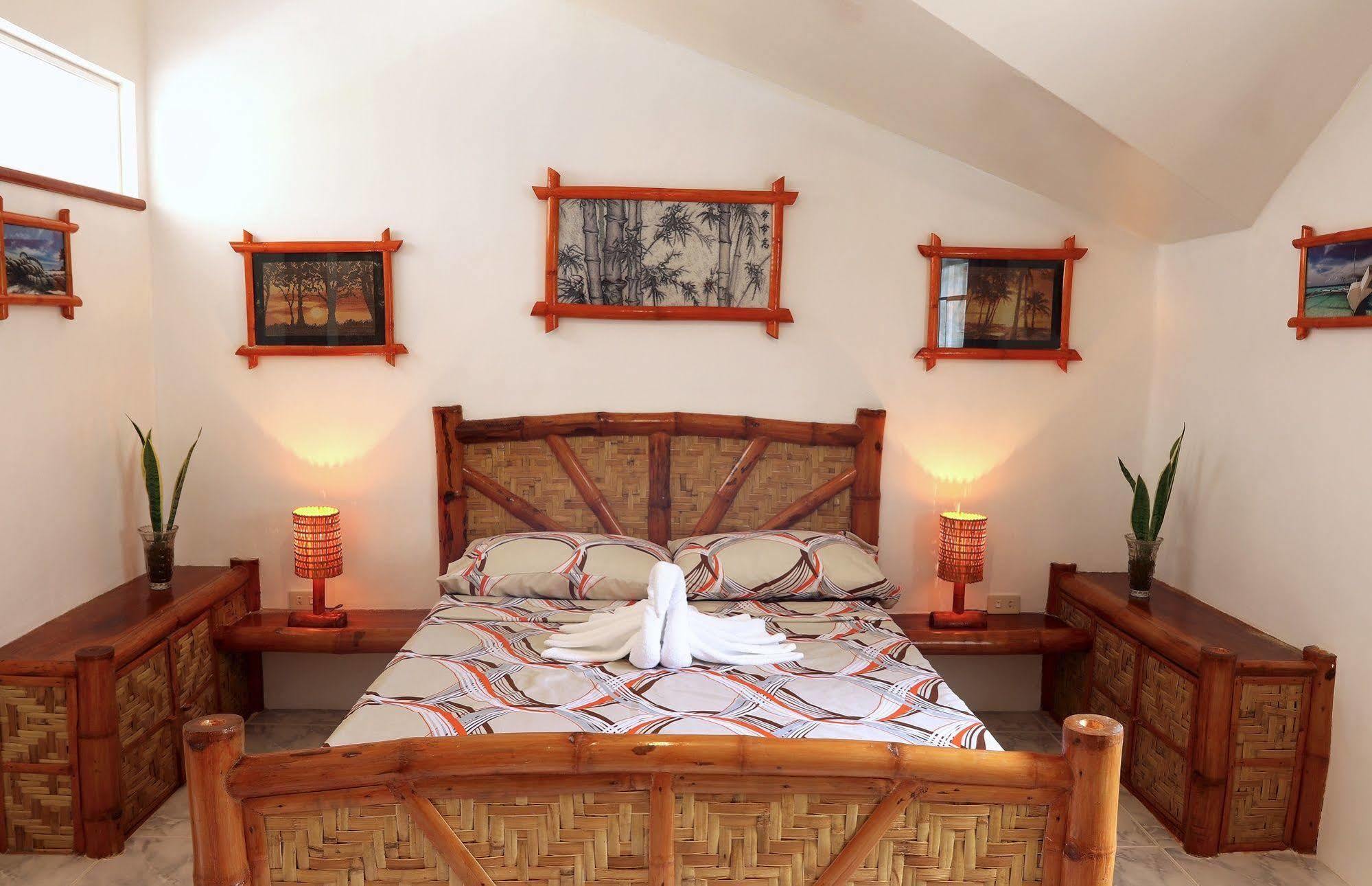 Guindulman Bay Tourist Inn מראה חיצוני תמונה